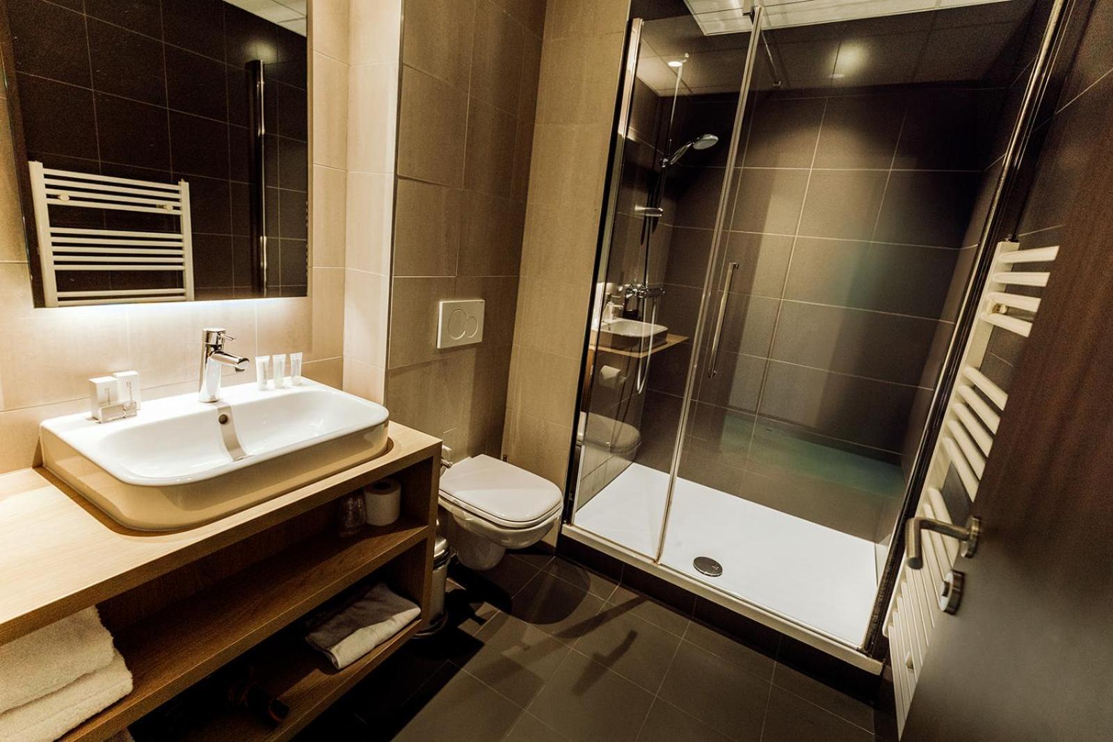 Hotel & Restaurant Five Nations Durbuy Esterno foto